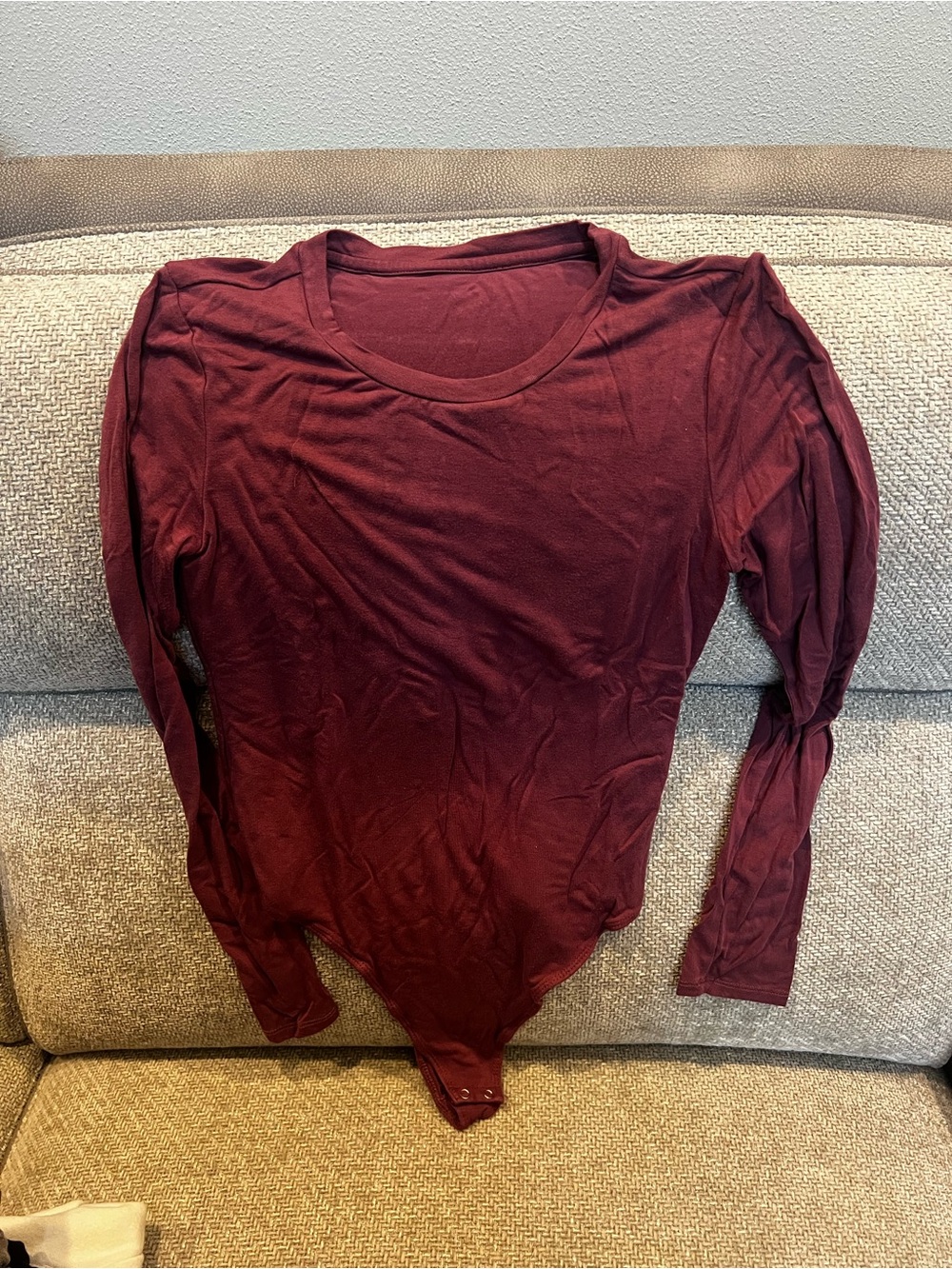 Long Sleeve Scoop Neck Bodysuit in Wine